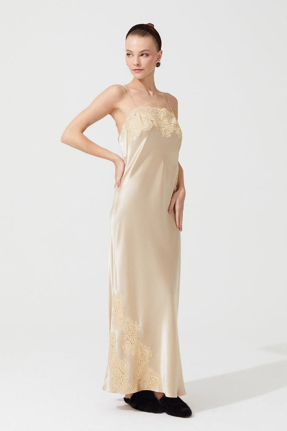 Rita İpek Gecelik, Gold - 5