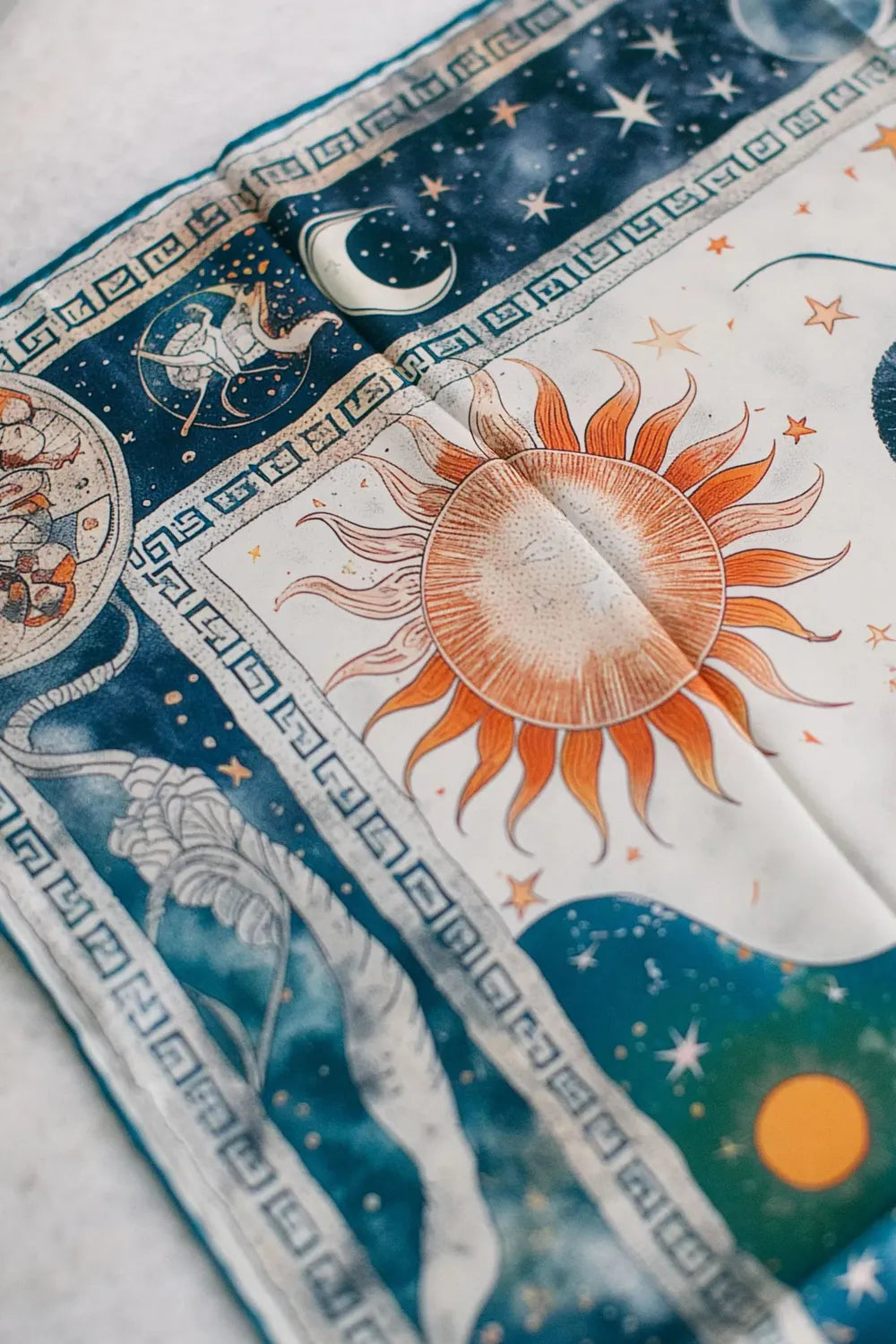 Celestial Myths İpek Fular - 3
