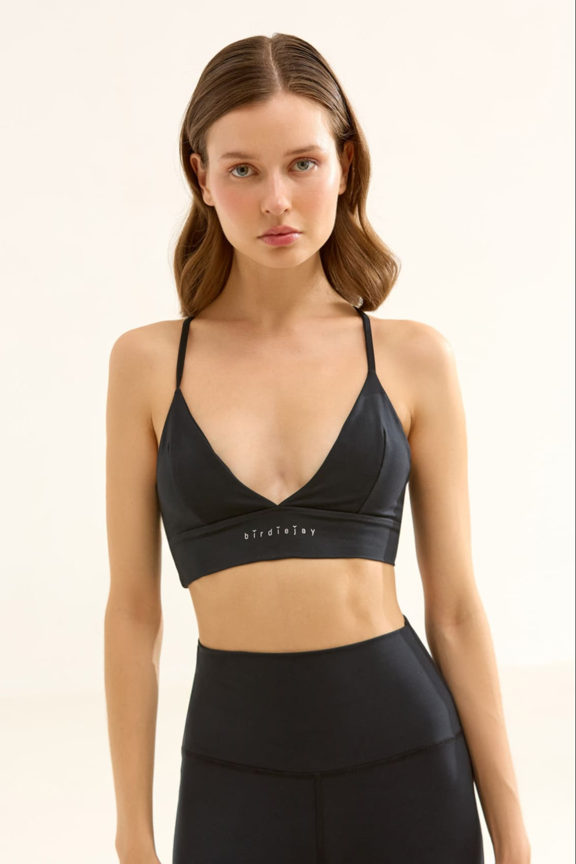 Birdiejay-Triangle Bra Si̇yah Sporcu Ve Yoga Sütyeni̇-7-roqelvaxirum.shop