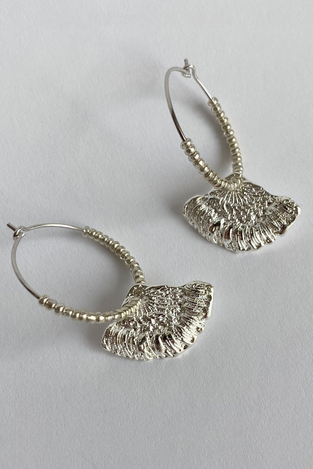 Brambuta-Venüs Halka Küpe Beyaz-Küpe-3-roqelvaxirum.shop