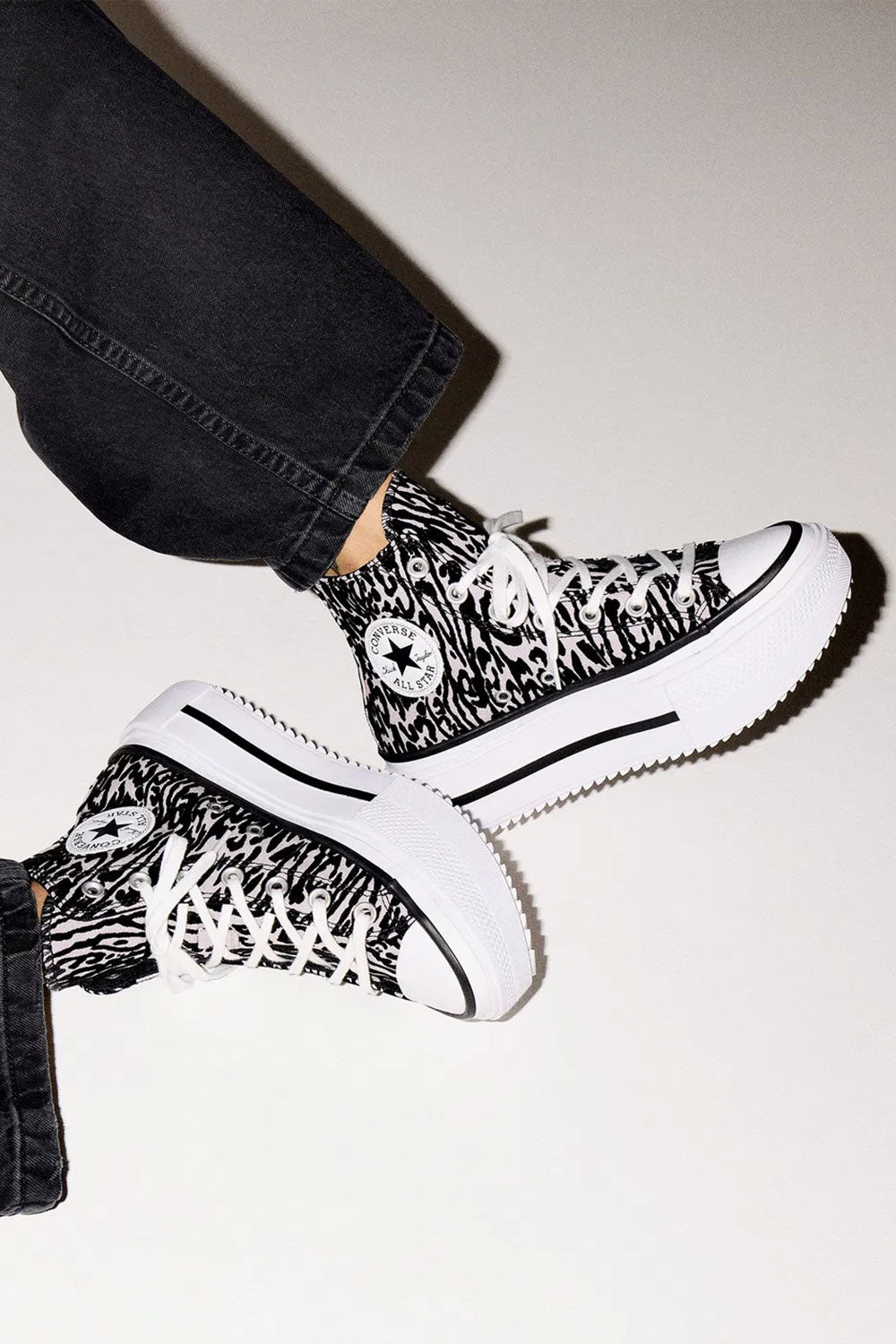 Converse-Chuck Taylor All Star Lift Double Stack Platform Desenli Kadın Bilekli Sneakers-Sneakers-7-roqelvaxirum.shop