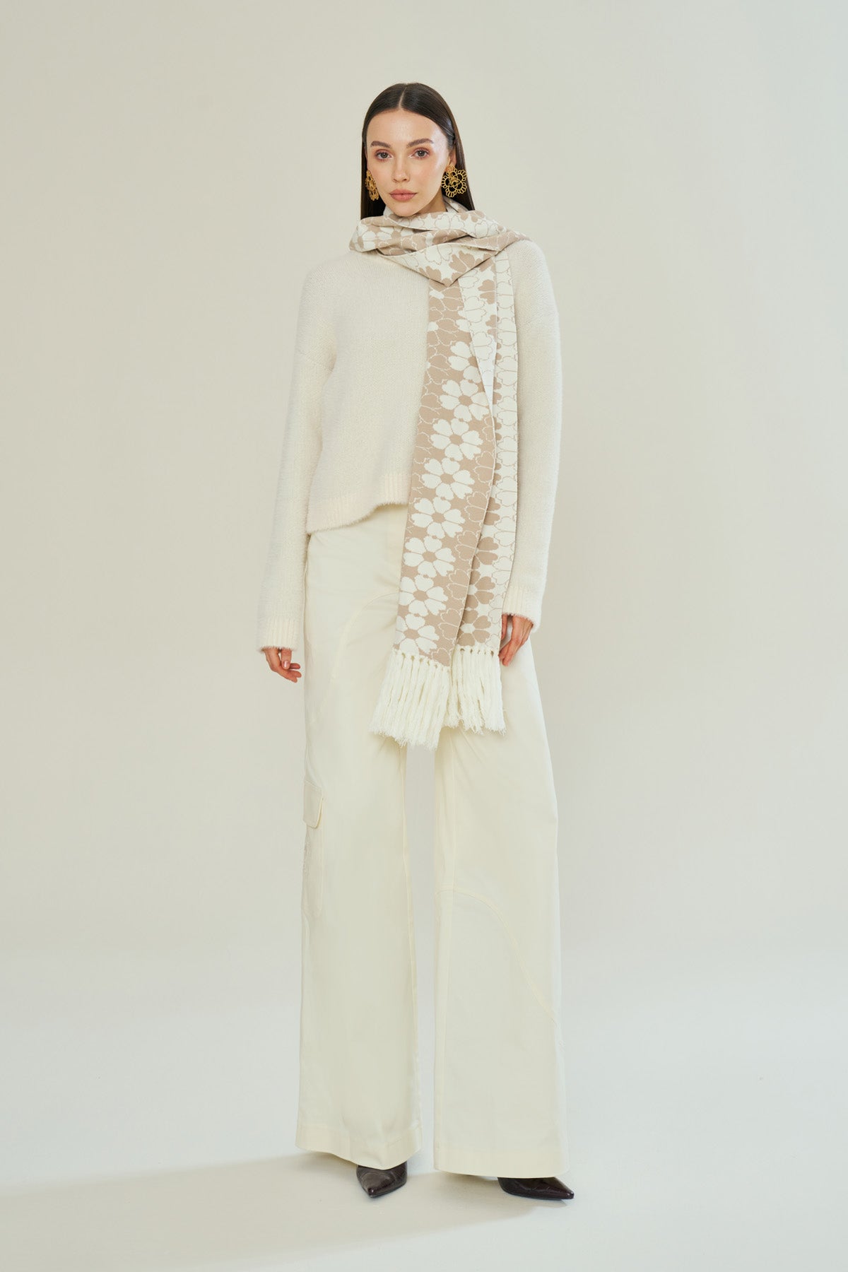 Declara-Desert Bloom Knit Scarf-Pareo & Bandana-1-roqelvaxirum.shop