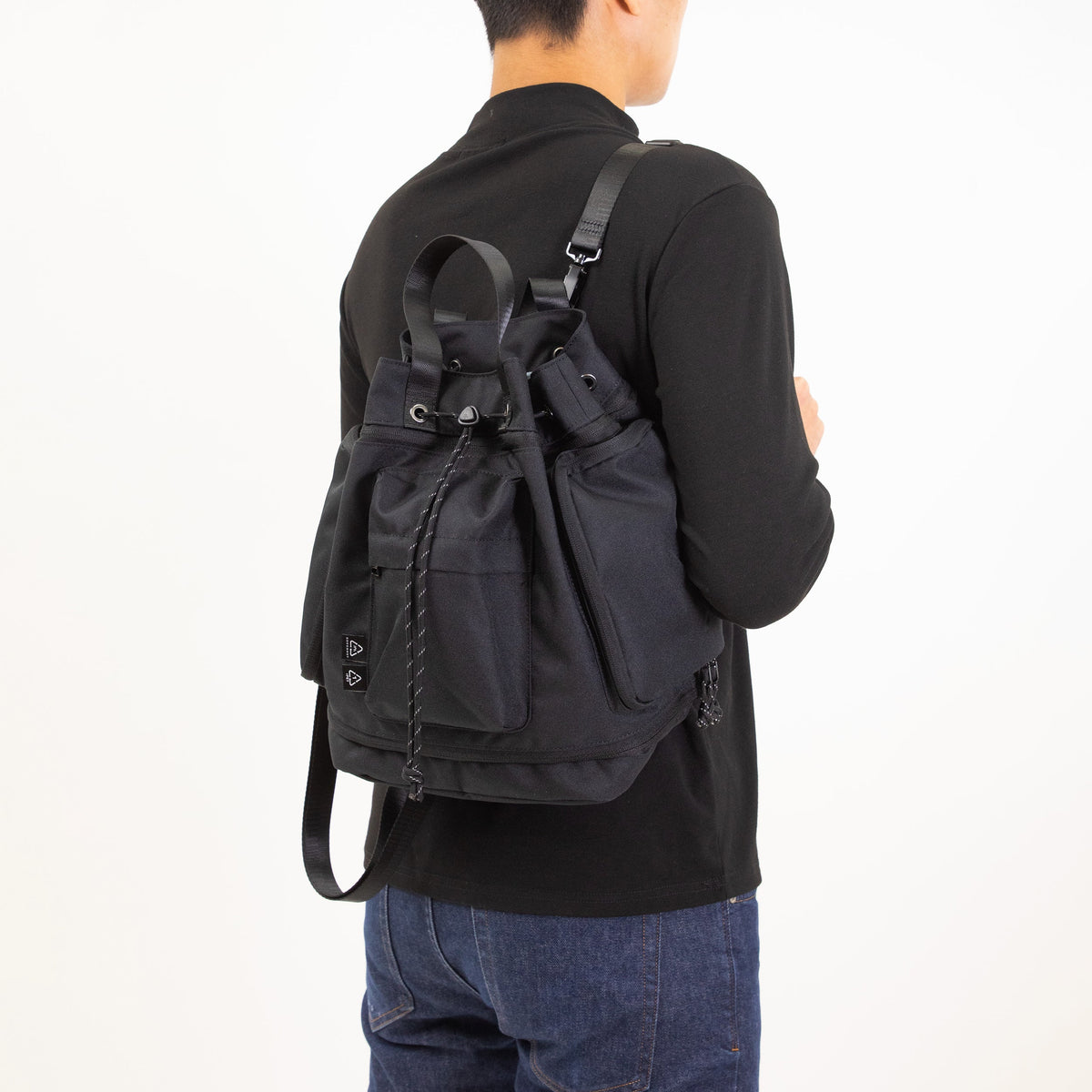Doughnut Pyramid Nomad Serisi Siyah Unisex Omuz Çantası