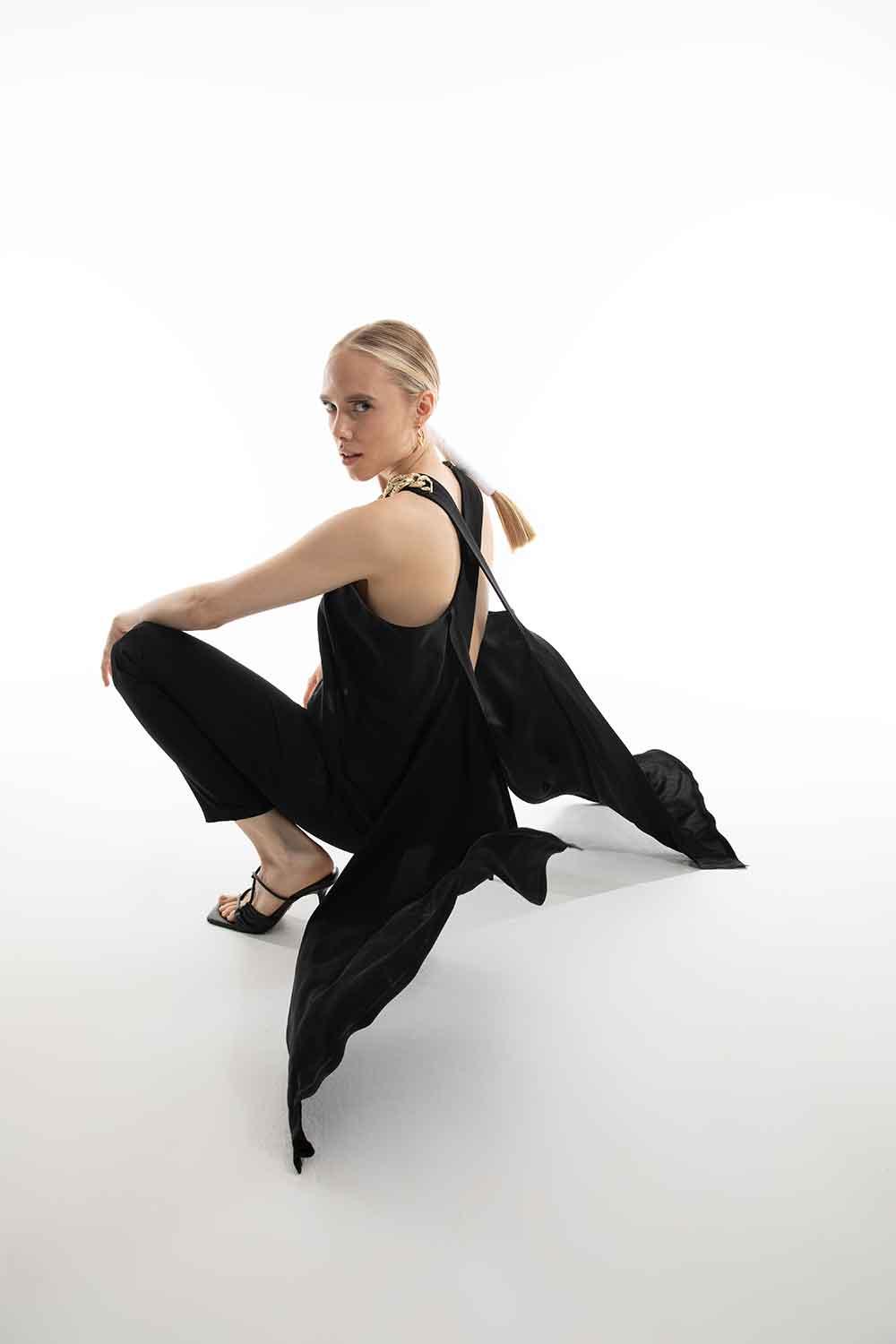 Duygu Demirel-Crane Bird B.-Top-12-roqelvaxirum.shop