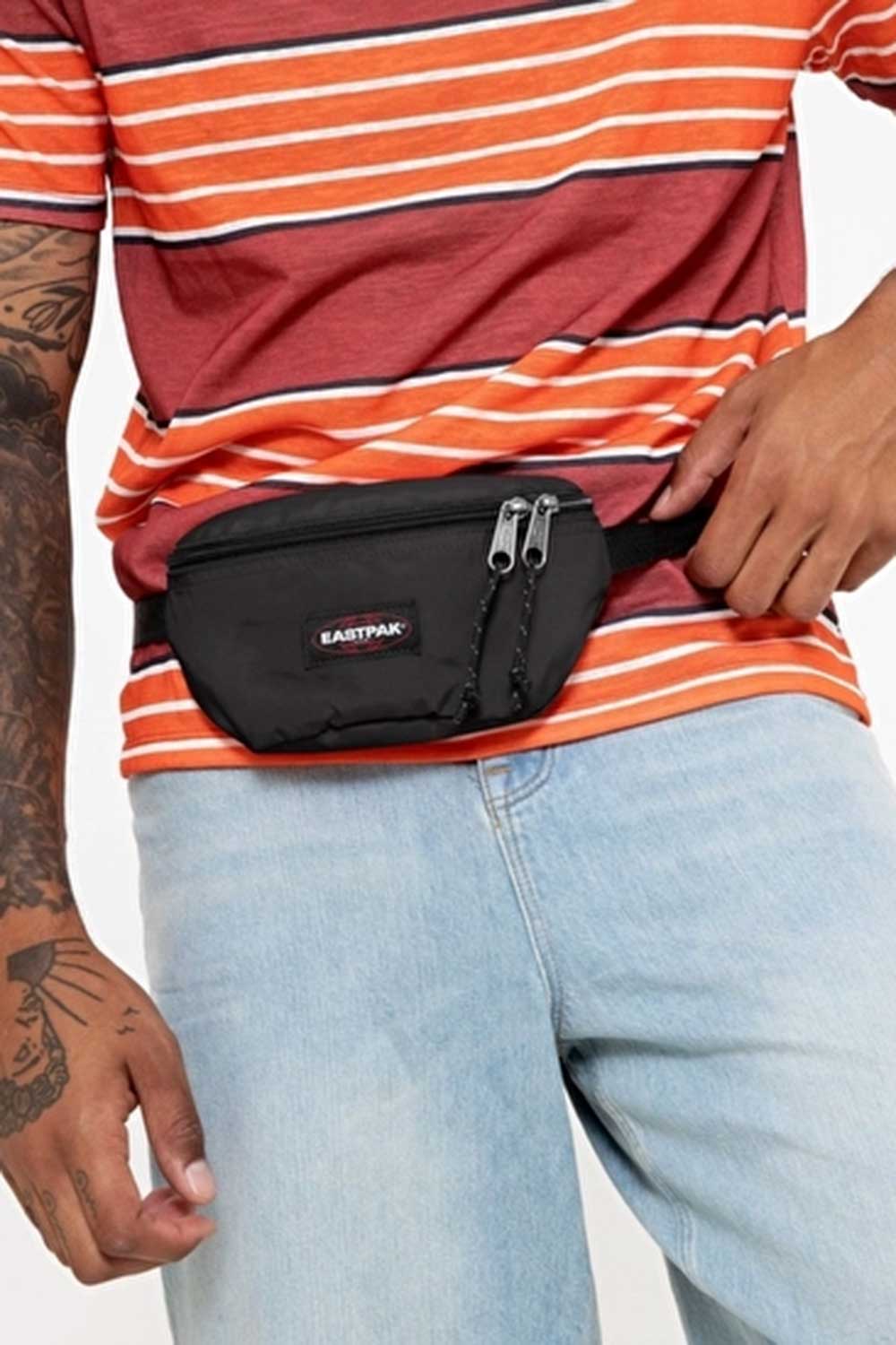 Eastpak-Springer Powr Powr Black-Bel Çantası-4-roqelvaxirum.shop