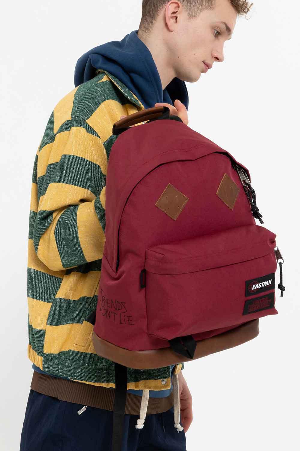 Eastpak-Stranger Things Merlot-Sırt Çantası-5-roqelvaxirum.shop