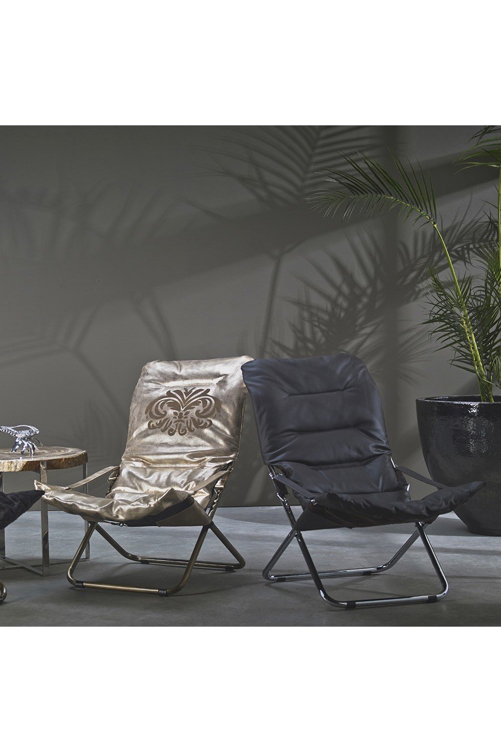 Estetik Decor-Comfort Base Katlanabilir Hakiki Deri Berjer Siyah - Metal Krom Ayaklı-Koltuk & Berjer-3-roqelvaxirum.shop