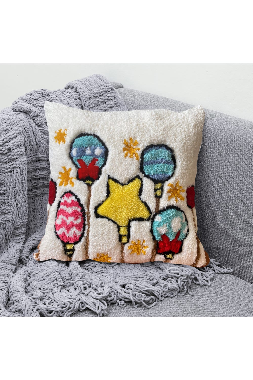 Fille á Fille Design Studio-Chri̇stmas Işık Kırlent-Kırlent-2-roqelvaxirum.shop