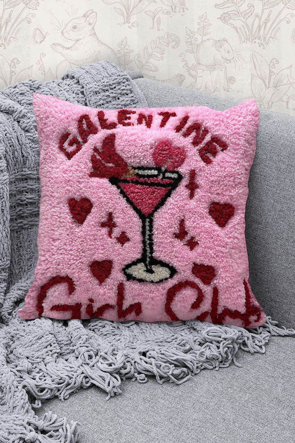 Fille á Fille Design Studio-Galentine Girls Club Yastık-Kırlent-7-roqelvaxirum.shop