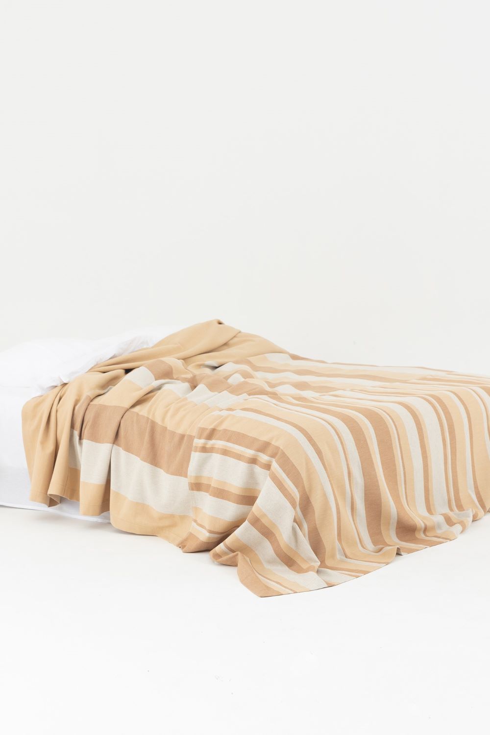 FineGrid-HUES NR.2 Yatak Örtüsü-Yatak Örtüsü-5-roqelvaxirum.shop