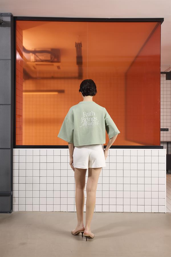 GMG Firenze-Arka Baskı Detaylı Kadın Crop T-Shirt-T-Shirts-10-roqelvaxirum.shop
