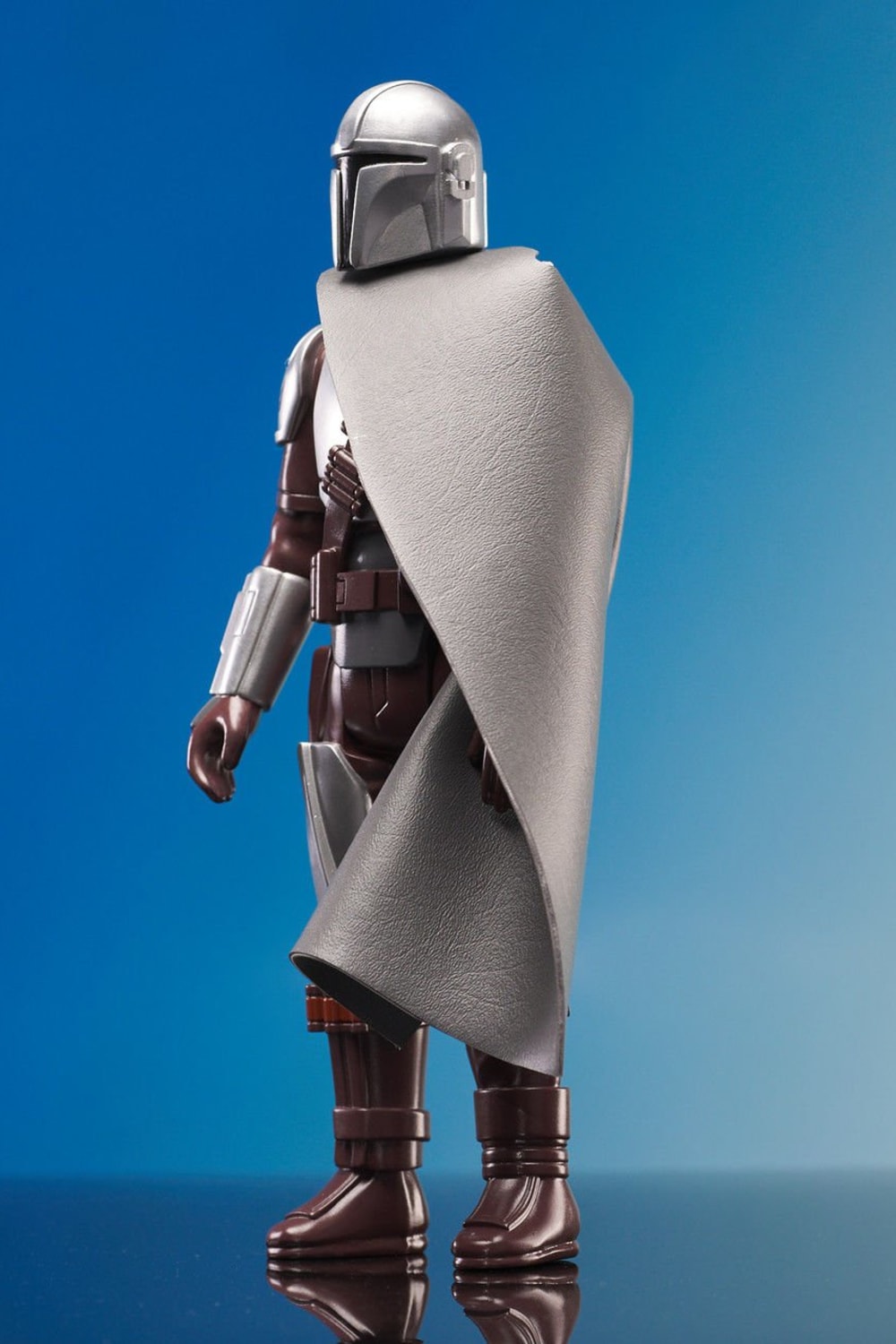 Gentle Giant Ltd.-Star Wars: The Mandalorian - The Mandalorian Beskar Concept Jumbo Figür-Figürler-3-roqelvaxirum.shop
