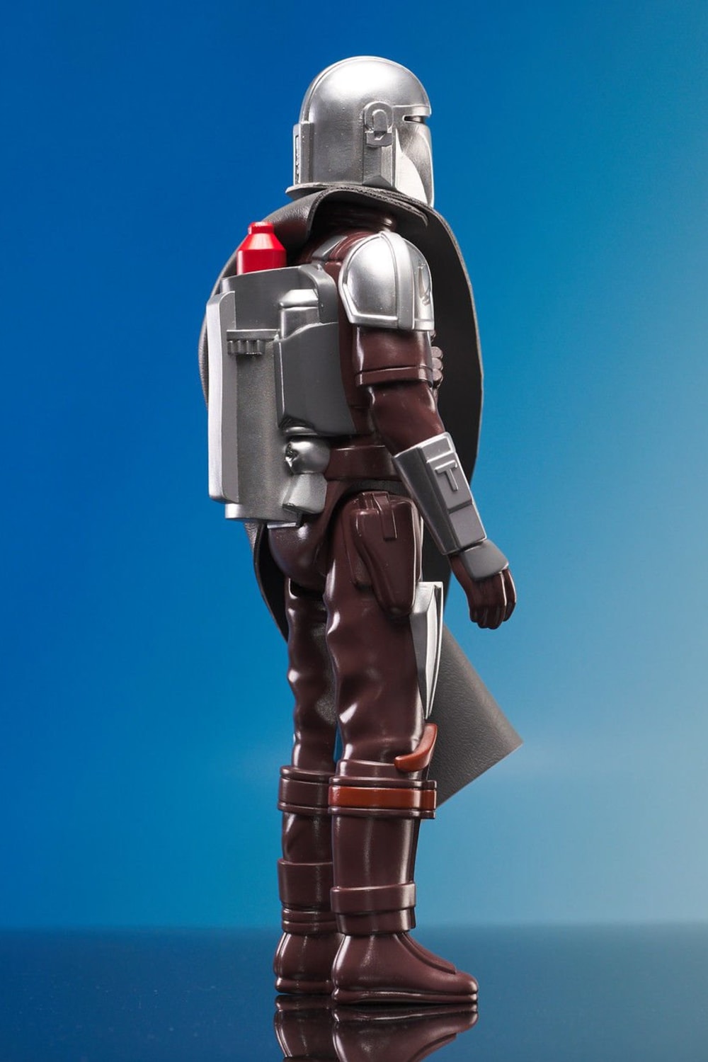 Gentle Giant Ltd.-Star Wars: The Mandalorian - The Mandalorian Beskar Concept Jumbo Figür-Figürler-4-roqelvaxirum.shop