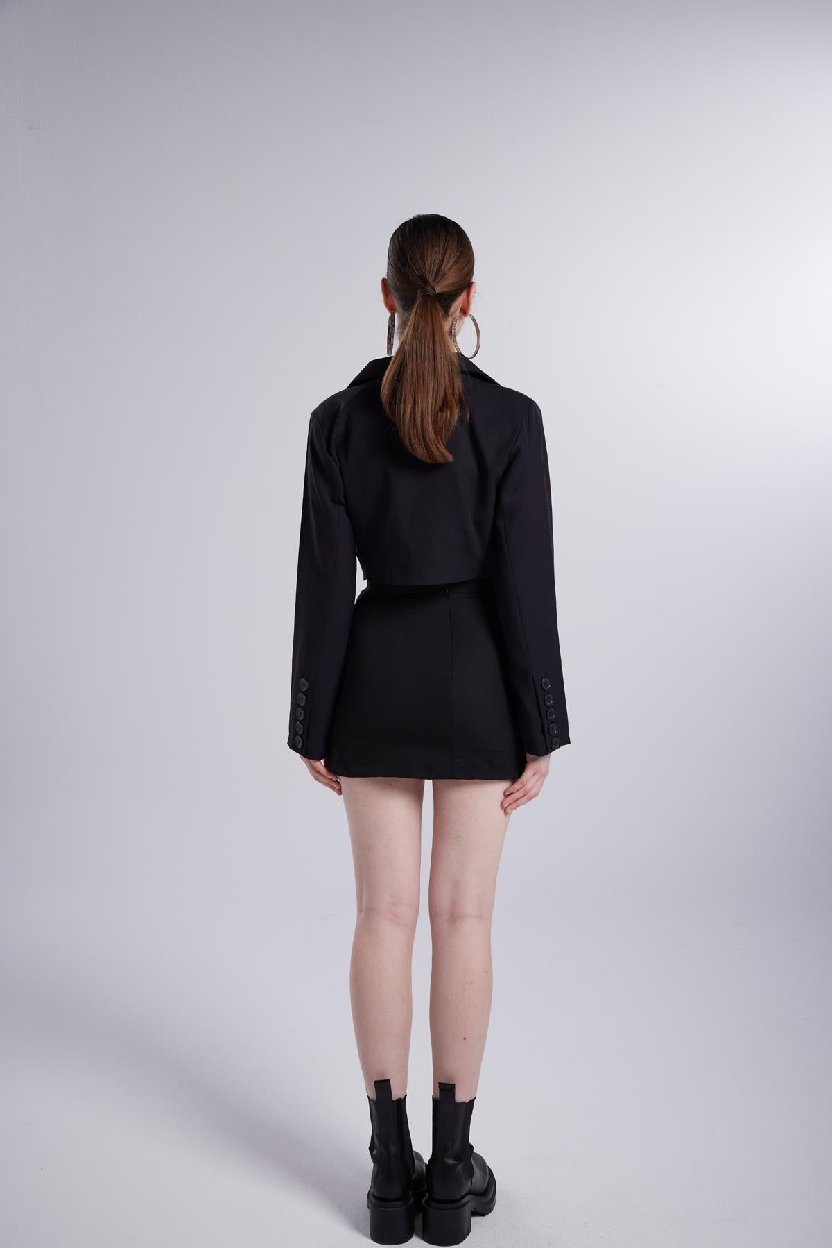 Holly Lolly-Vatkalı Atlas Kumaş Crop Model Panky Ceket Siyah-Ceket-5-roqelvaxirum.shop