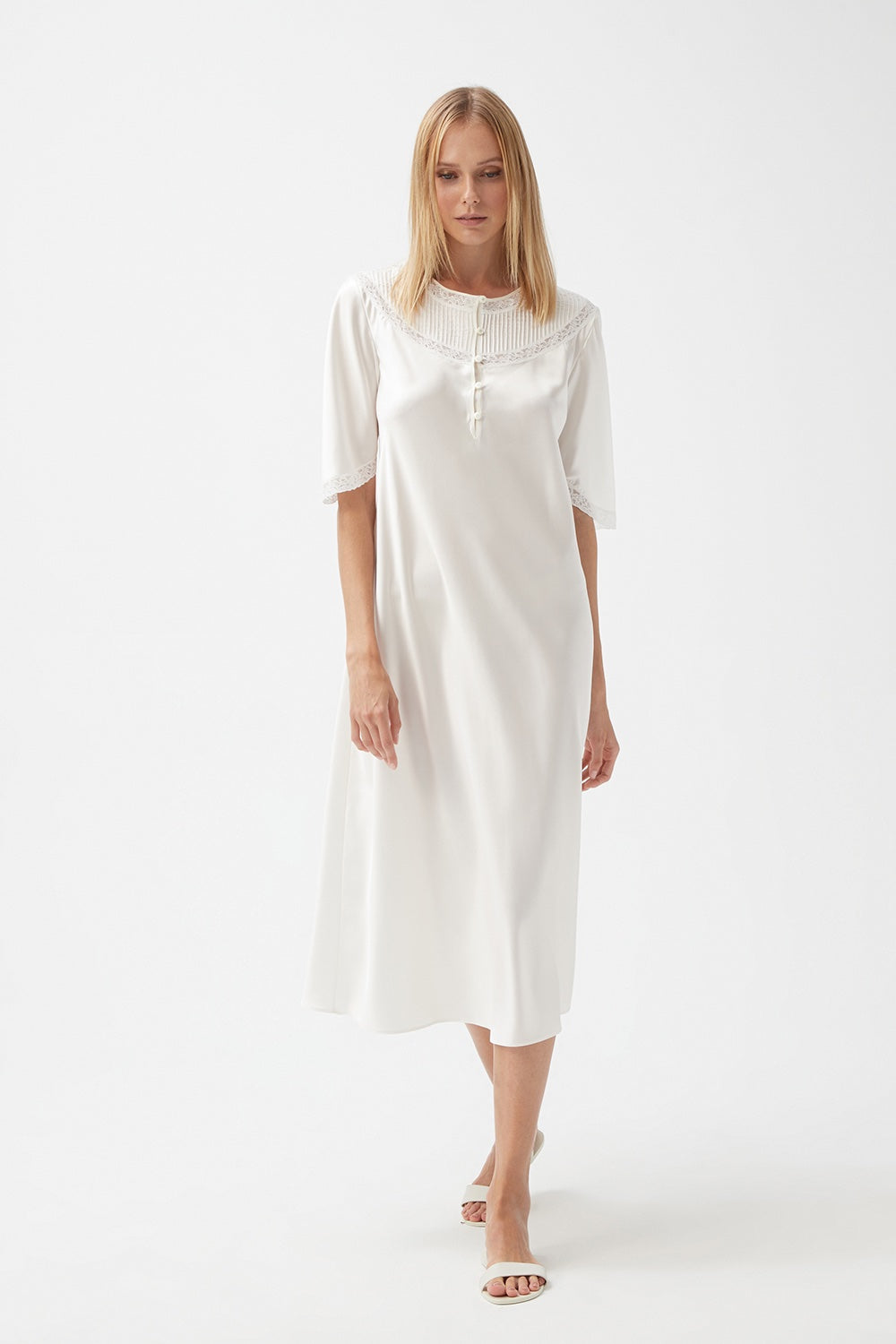 İpek Kıramer-Silvia Silk Chemise Ecru-Gecelik-3-roqelvaxirum.shop