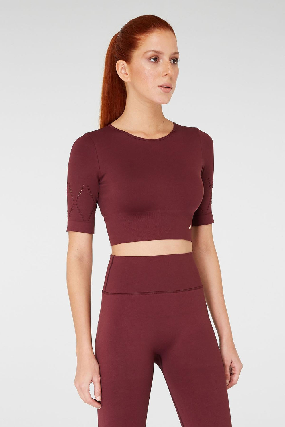 Jerf-Naples Kısa Kol Crop Top Econyl Bordo-Crop Top-1-roqelvaxirum.shop