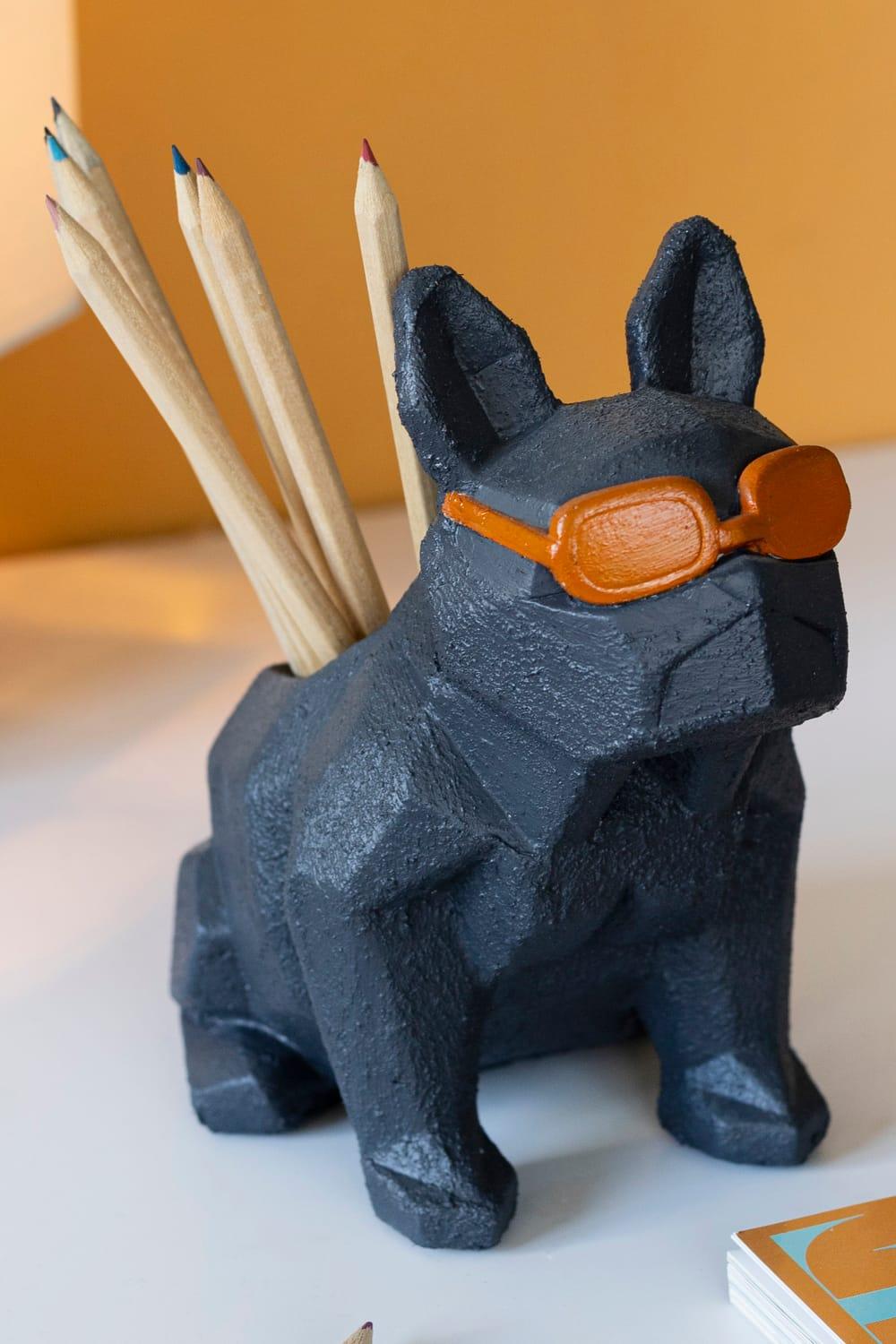 Jomo Tasarım-Beton Turuncu Gözlüklü Köpek Kalemlik-Biblo-3-roqelvaxirum.shop