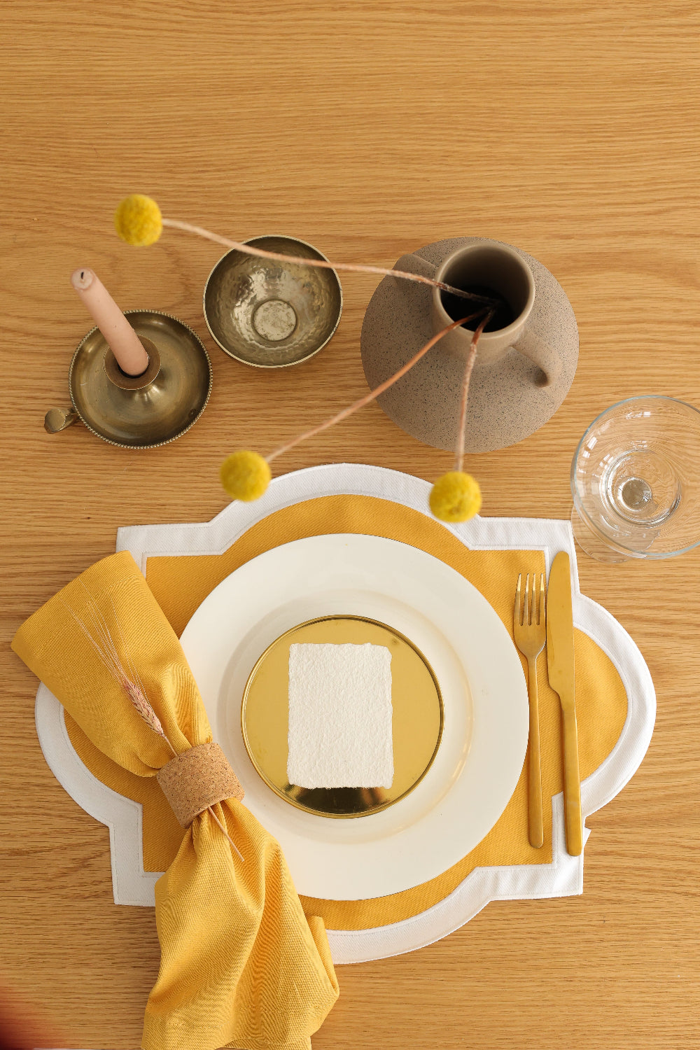 Km Home Collection-2'li Set Sarı Geometrik Amerikan Servis-Sunum Aksesuarları-1-roqelvaxirum.shop