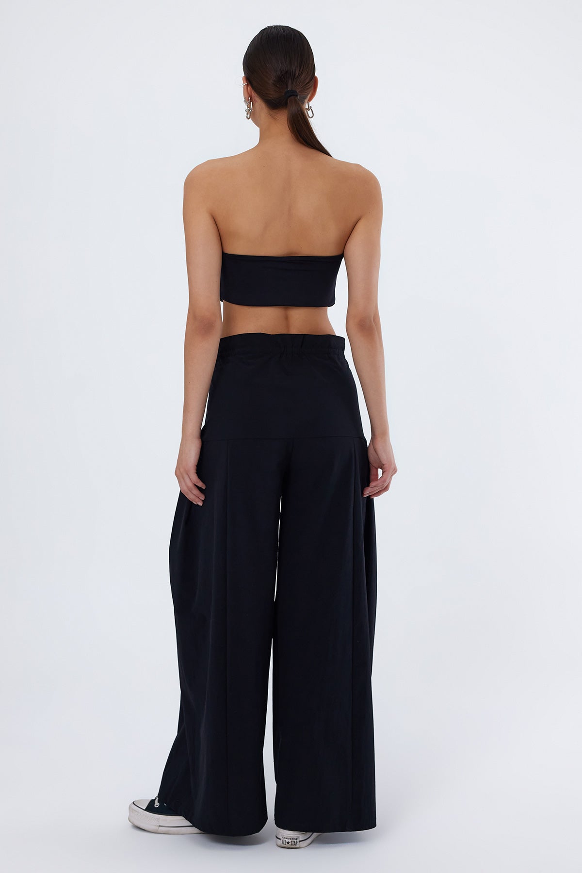 Tana Siyah Straplez Crop Top