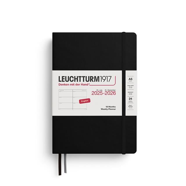 Leuchtturm 1917-Leuchtturm1917 Orta Boy (A5) 18 Aylık Haftalık Ajanda 2026 Sert Kapak, İngilizce, Siyah 372808-Özel Defterler-1-roqelvaxirum.shop