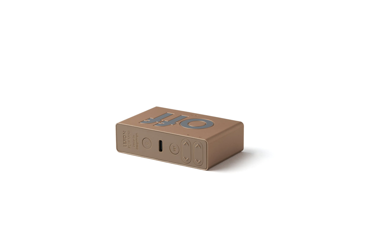 Lexon-Lexon Flip Mini Şarj Edilebilir Alarm Saat Dore-Alarm Saatler-4-roqelvaxirum.shop