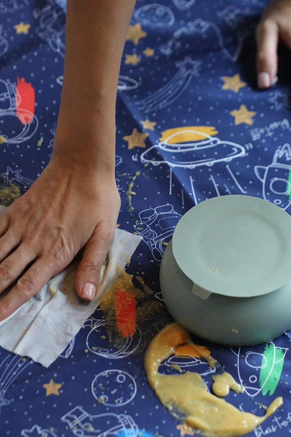 Mammam Baby-Minik Astronotlar Çok Amaçlı Su Geçirmez Yer/masa Örtüsü-Mama Önlüğü-4-roqelvaxirum.shop