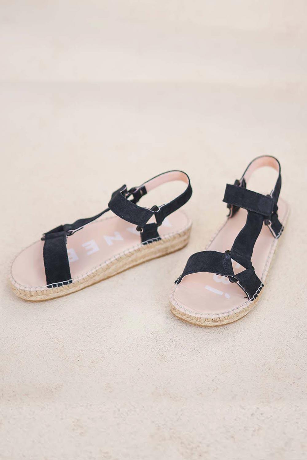 Manebi-Hamptons Hiking Sandals Black-Sandalet & Terlik-2-roqelvaxirum.shop