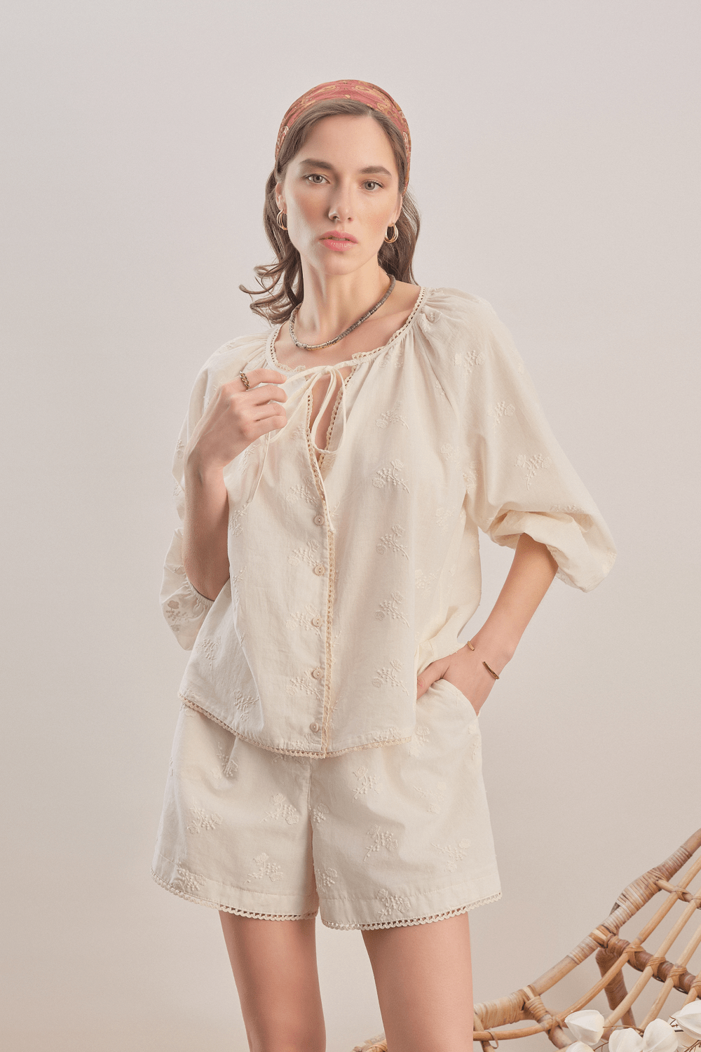 Mavlo-Soft Rose Nakışlı Koton Gömlek-Gömlek-1-roqelvaxirum.shop
