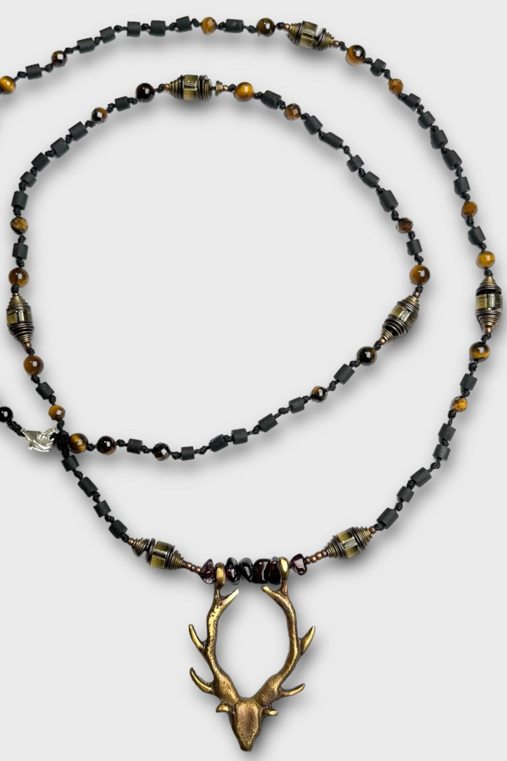 Mey Atelier-Mr. Deer – Antika Bronz Geyik Figürlü Onyx Smoke Quartz Tiger Eye Unisex Kolye-Kolye-3-roqelvaxirum.shop