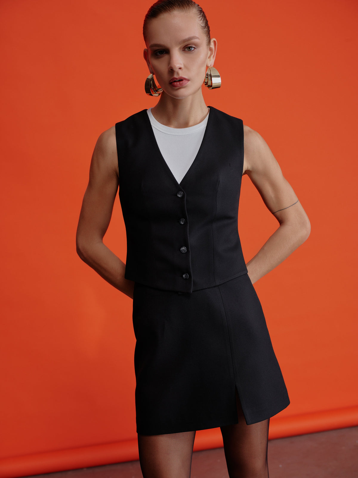 Nazlı Ceren-Vance A Kesim Mini Etek Siyah-Etek-2-roqelvaxirum.shop