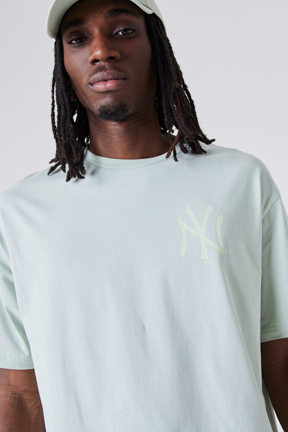New Era-MLB League Essential Oversized Tee Green-T-Shirts-3-roqelvaxirum.shop
