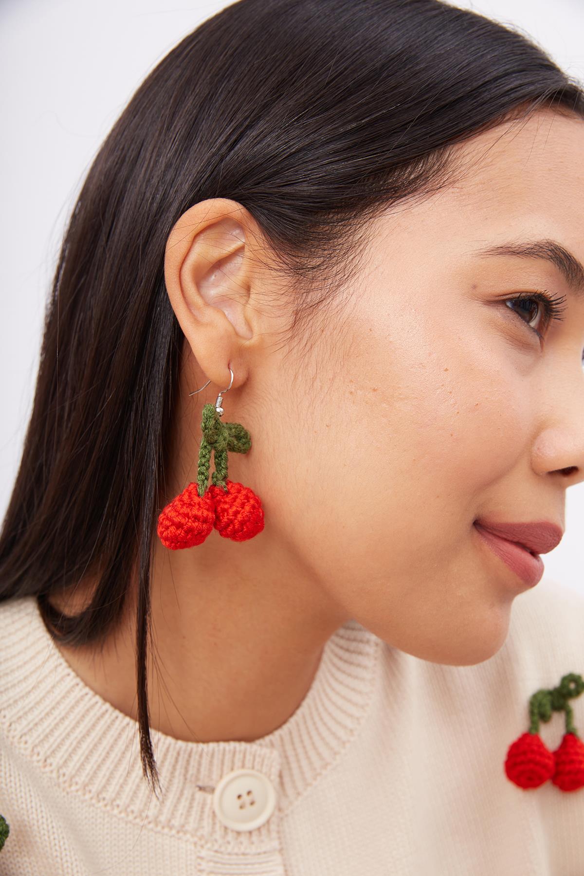Peraluna-Cherry Earrings El Yapımı Kiraz Küpe Kırmızı-Küpe-3-roqelvaxirum.shop