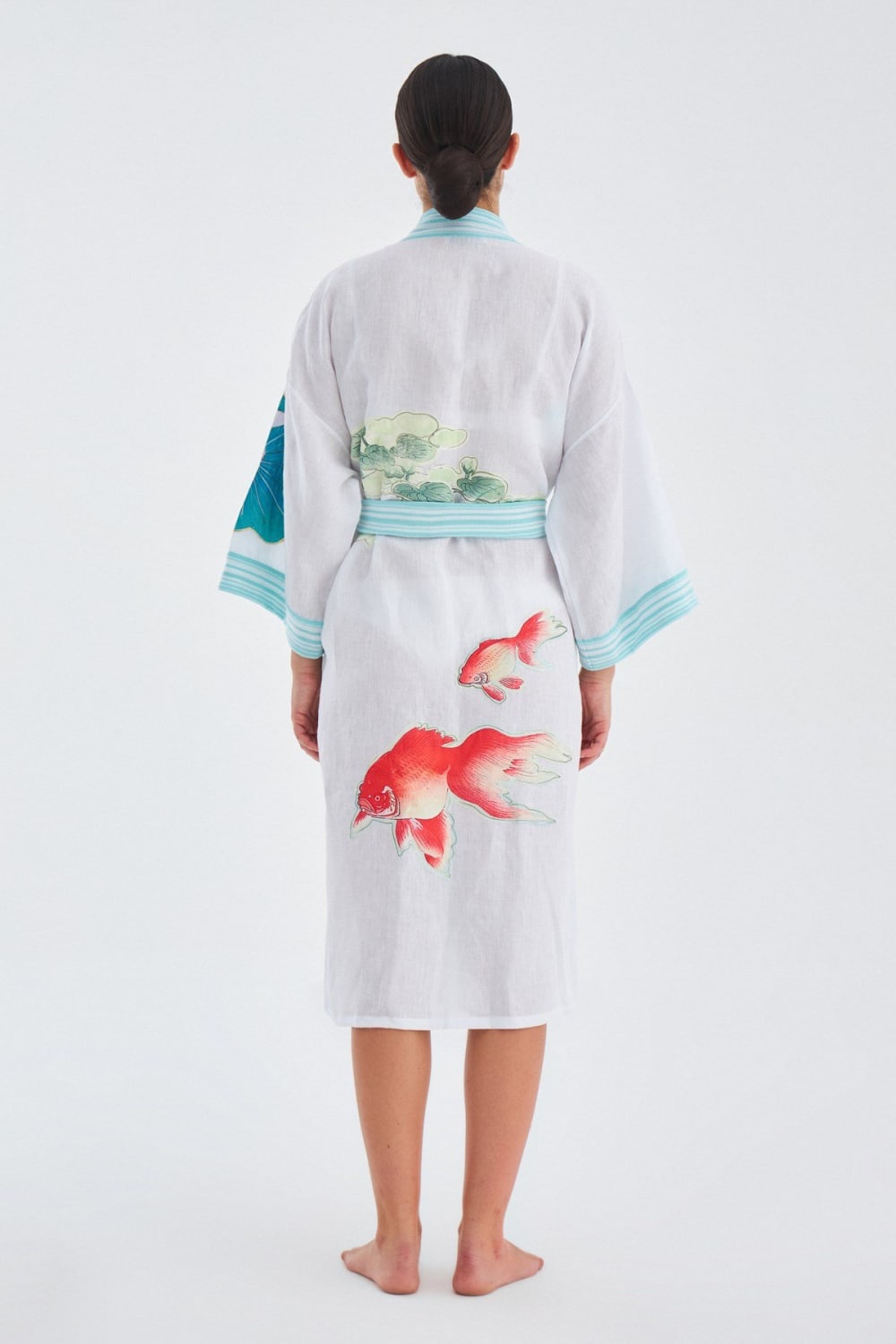 Peraluna-Lotus Balık Aplikeli Keten Karışımlı Diz Altı Kadın Kimono-Kimono-9-roqelvaxirum.shop