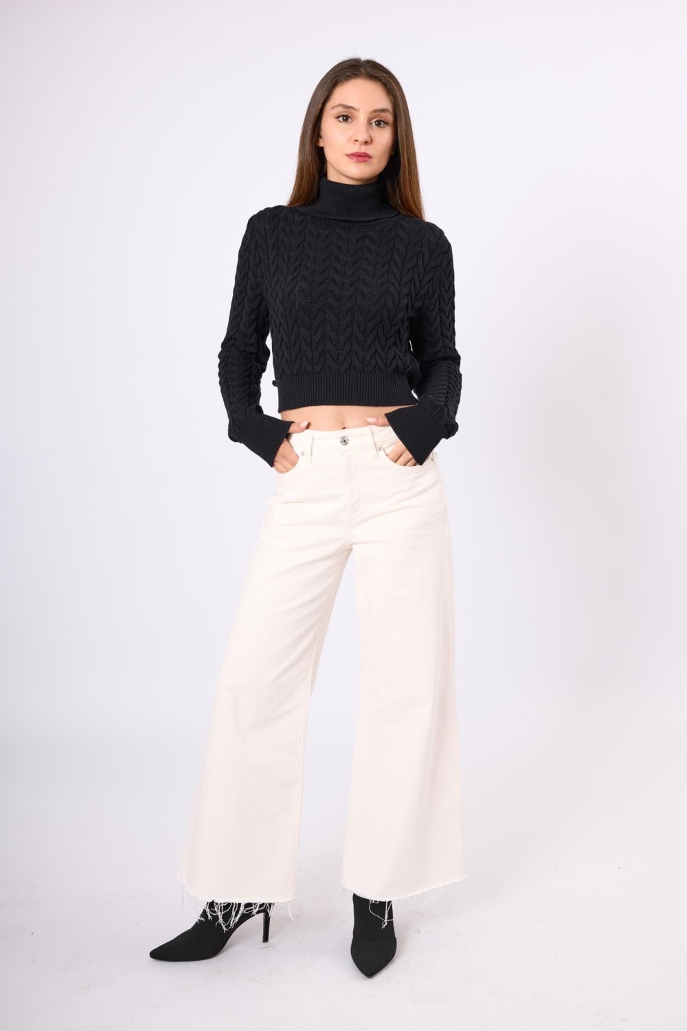 Peraluna-Scarlett Saç Örgülü Krop Kesim Kadın Triko Kazak-Kazak & Triko-10-roqelvaxirum.shop