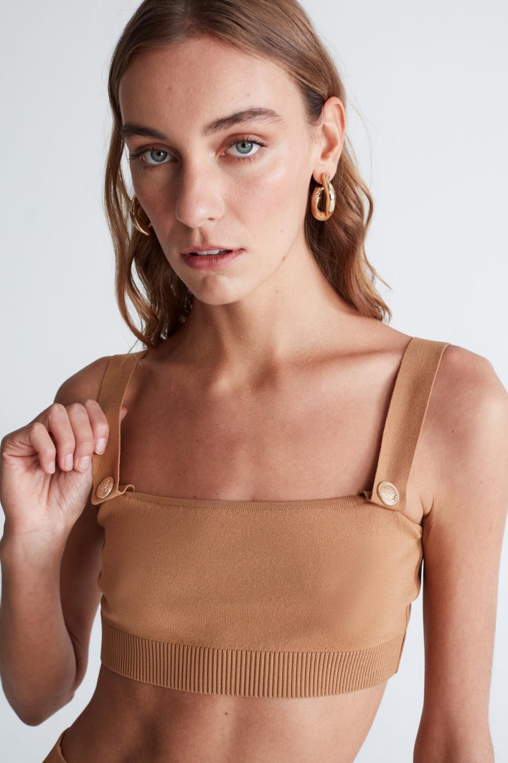 Peraluna-Styleboom X Elizabeth Bralet Düğme Detaylı Askılı Kadın Triko Bralet -Crop Top-12-roqelvaxirum.shop