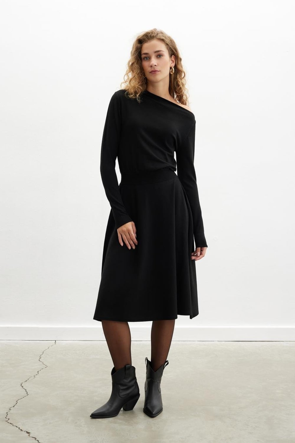Peraluna-Styleboom X Mayfair Dress Yaka Büzgü Detaylı Tek Omuz Açık Kadın Triko Elbise-Elbise-9-roqelvaxirum.shop