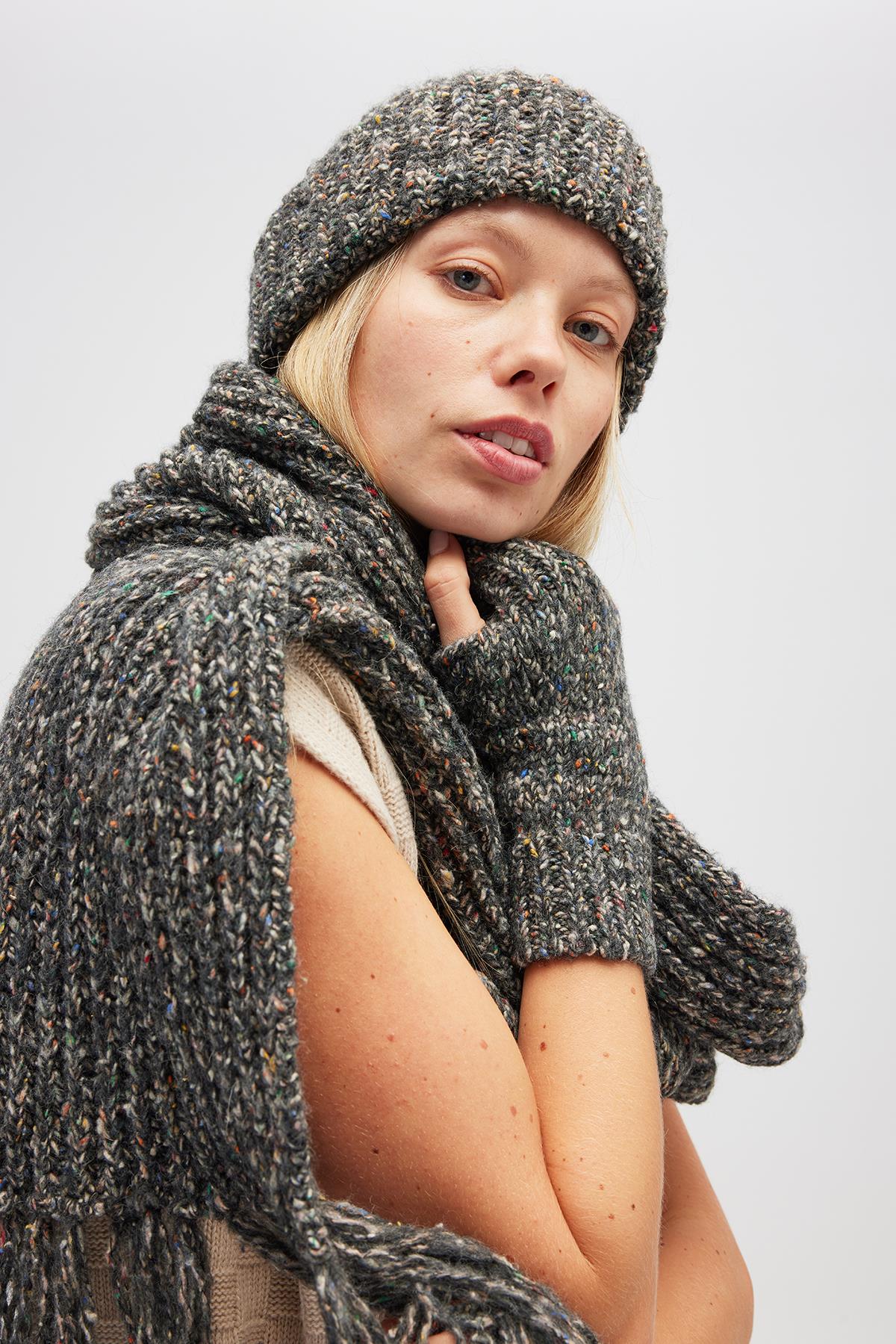 Peraluna-Yumuşak Dokulu Unisex Bere Antrasit Melanj-Bere-3-roqelvaxirum.shop
