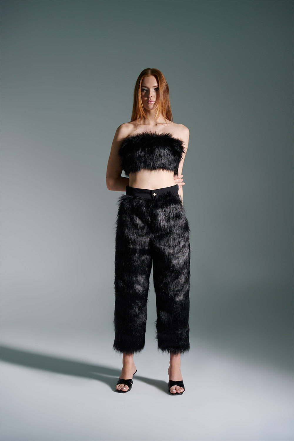 Ramme-Ala Glamour Black Fur Top-Top-4-roqelvaxirum.shop