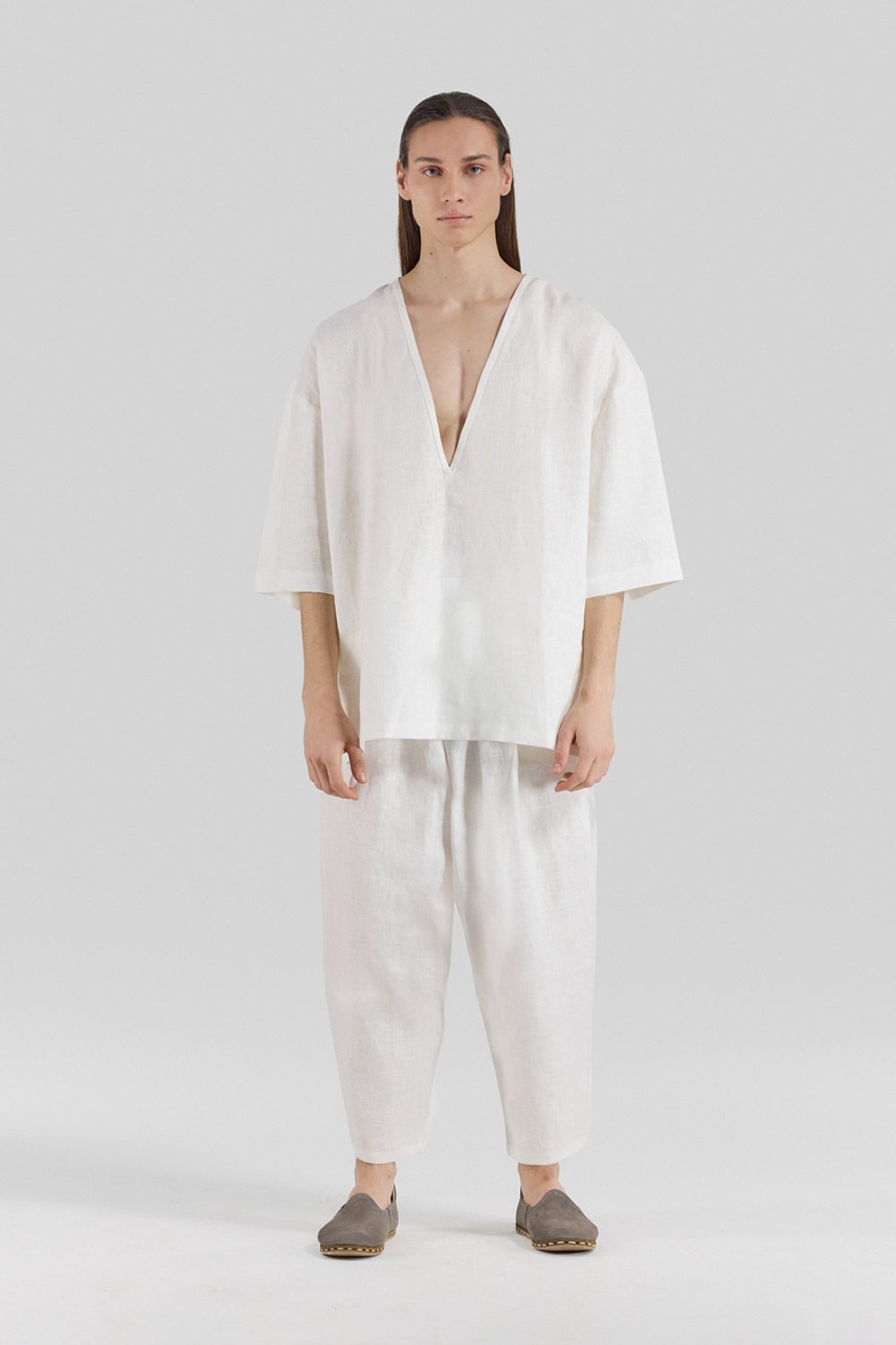 Sertaç Taşdelen-Beyaz %100 Keten Derin V Yaka Oversized Erkek T-shirt Model T 11-T-Shirts-1-roqelvaxirum.shop