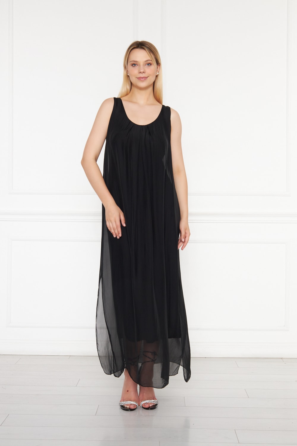 Silk Parade-Saf İpek Şifon Siyah Elbise-Elbise-1-roqelvaxirum.shop