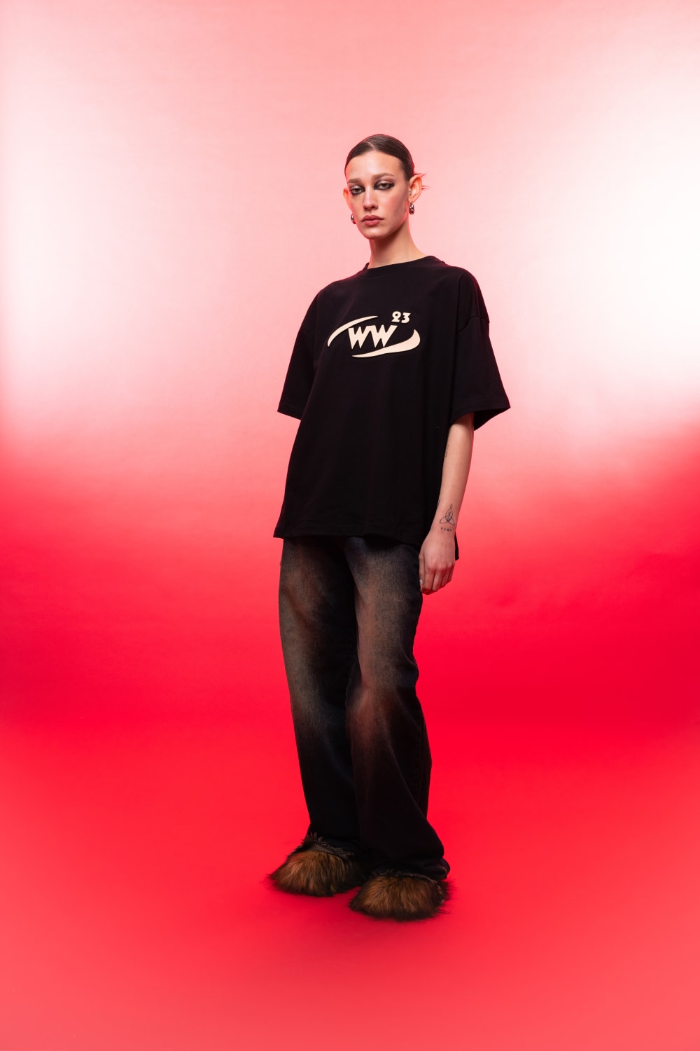 Wuen İstanbul-T-shirt Black-T-Shirts-1-roqelvaxirum.shop