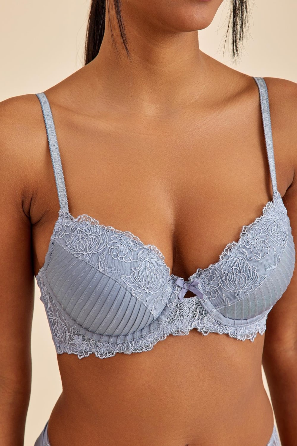 Amarelle-Paris Gri Mavi Balenli Dantelli Dolgulu Push-up Sütyen-Sütyen-7-roqelvaxirum.shop