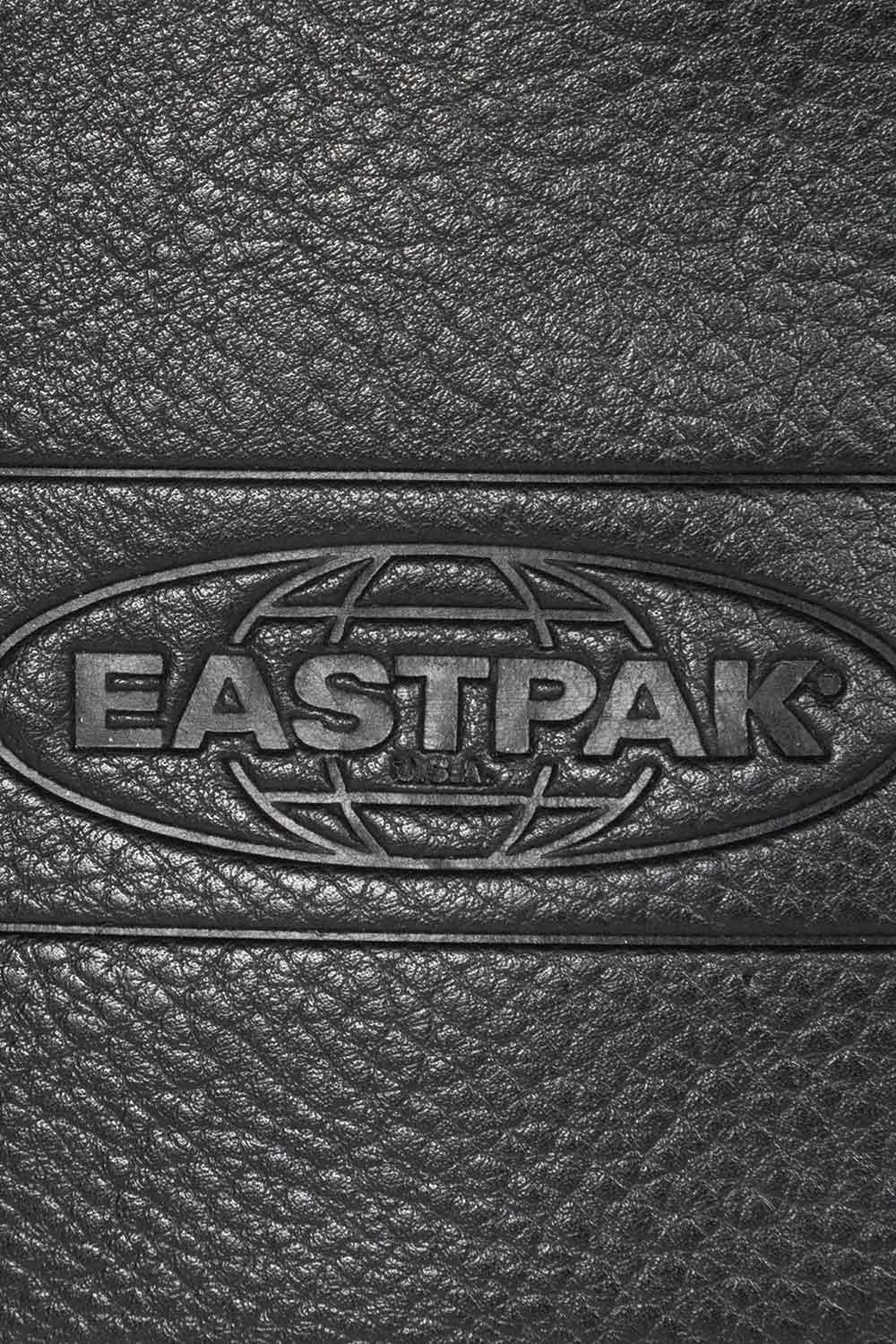 Eastpak-Eastpak Springer Grained Black II-Bel Çantası-2-roqelvaxirum.shop