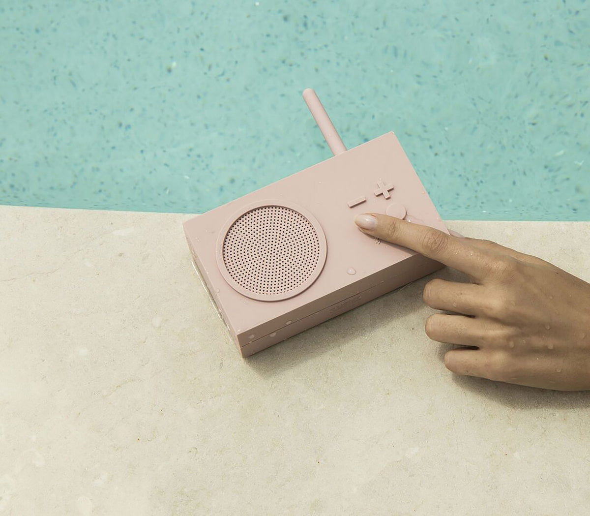 Lexon-Tykho 3 Radyo Ve Bluetooth Hoparlör-Taşınabilir Hoparlör-3-roqelvaxirum.shop