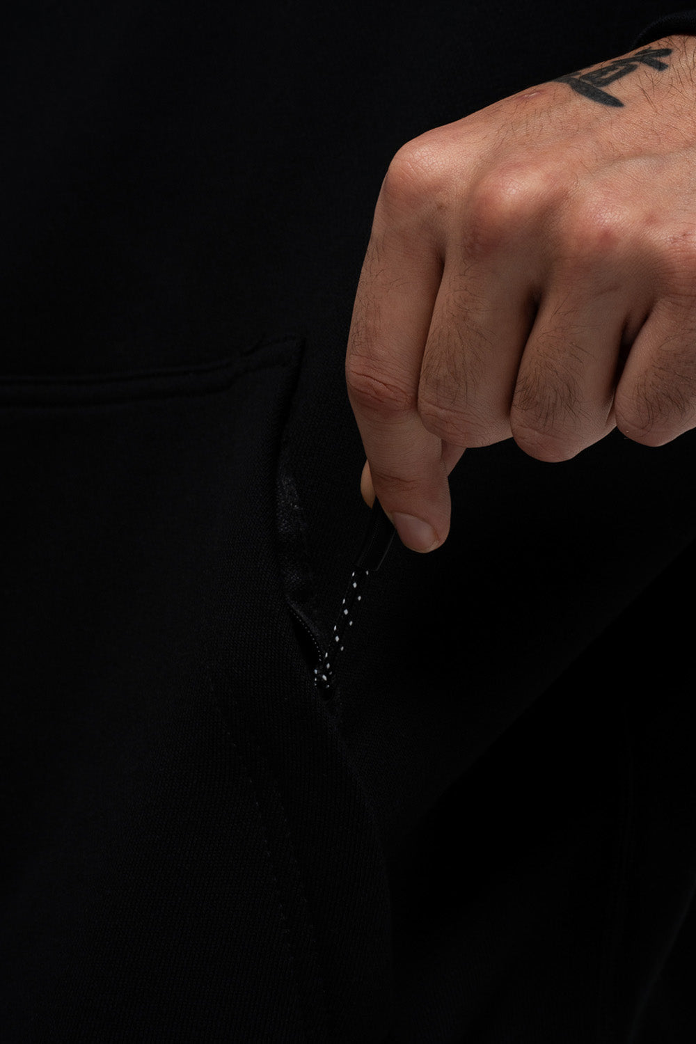 Hoodie Black - 4