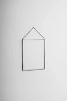 Dikey Gümüş Cam Duvar Askılı Fotoğraf Çerçevesi Kapaklı 25x20cm - 0