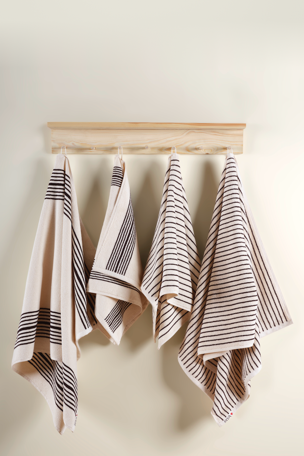 Out Lines İpliği Boyalı 2'li Banyo Havlu Seti - 2