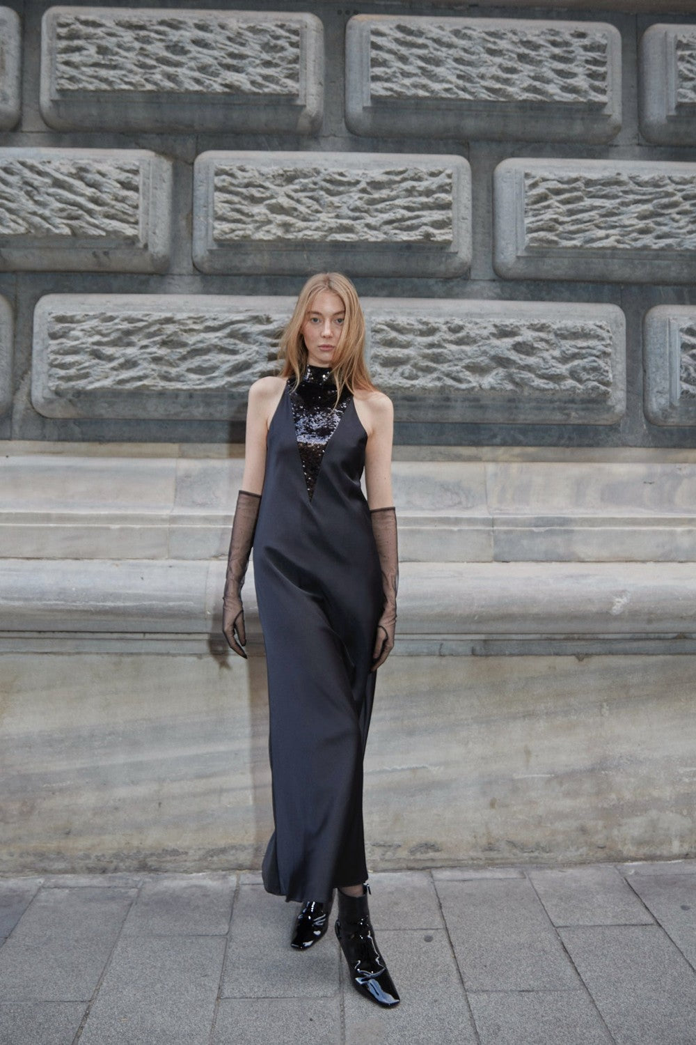 Zeynep Mayruk-Swan Dress Black-Elbise-9-roqelvaxirum.shop