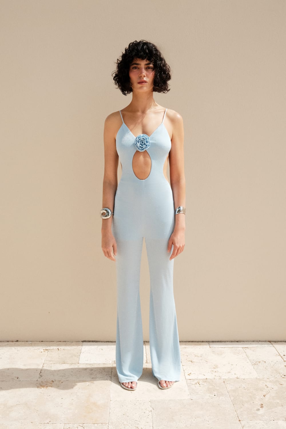 Alreves-Brisa Shiny Stone Low-cut Jumpsuit-Tulum-1-roqelvaxirum.shop