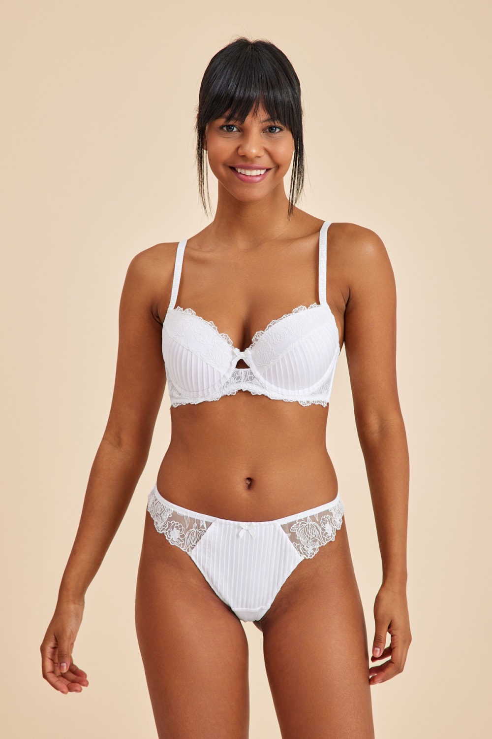 Amarelle-Paris Ekru Dantelli String Külot-String-2-roqelvaxirum.shop